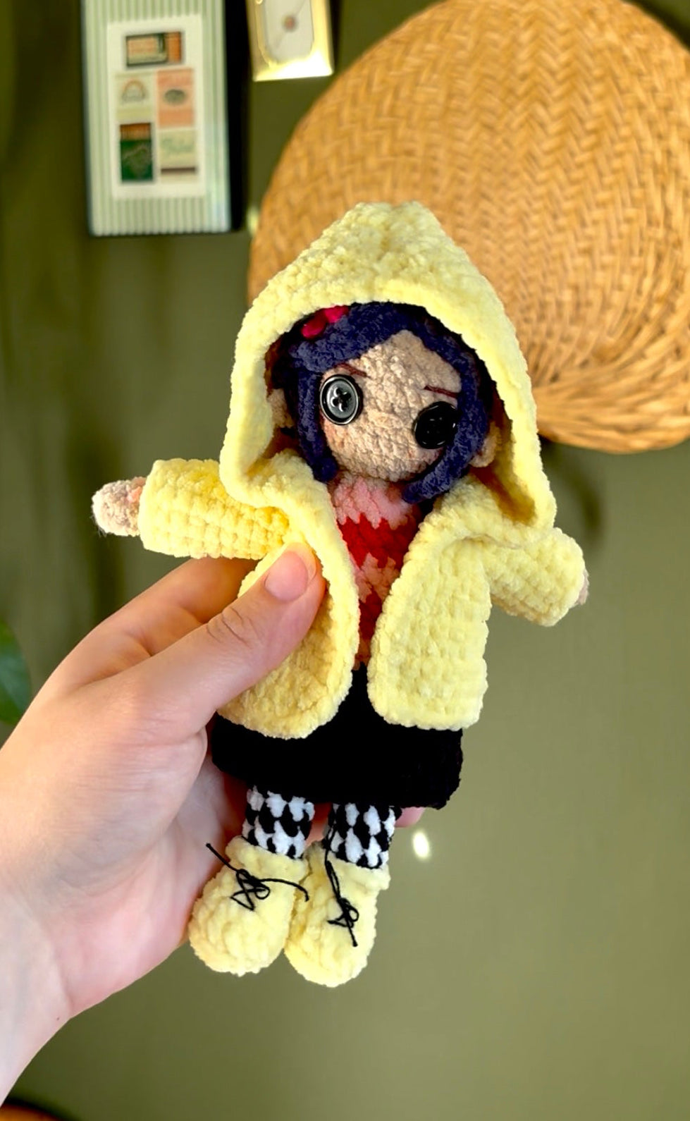 Mini Coraline