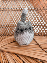 Load image into Gallery viewer, Small Grey Cat
